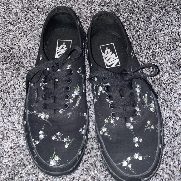 Vans Shoes - Vans sneakers